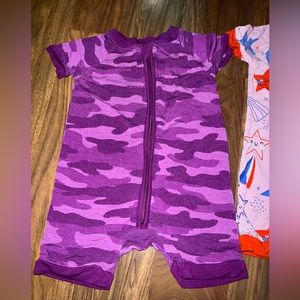 Little sleepies berry camo shortie.